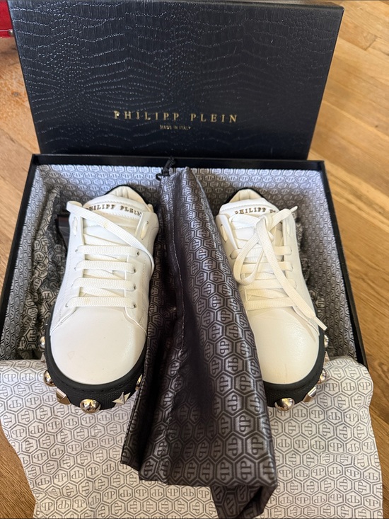 Philipp Plein Shoes - Philipp Plein White Leather Sneakers with Black Sole & Gold Studs